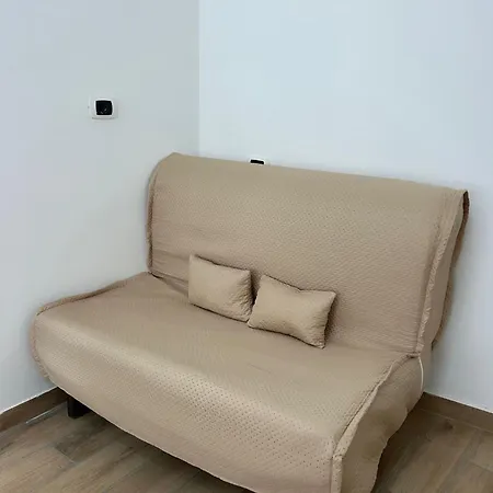 Binario 14 Porta Nolana Casa de hóspedes 3*