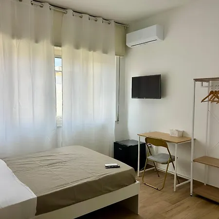 Casa de hóspedes Binario 14 Porta Nolana 3*